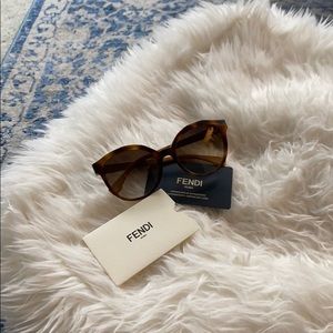FENDI SUNGLASSES